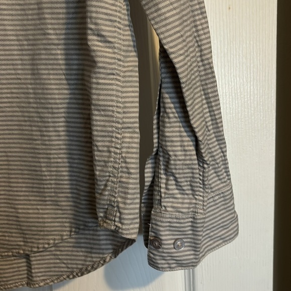RVCA men’s gray striped long sleeve button down shirt size medium - Picture 4 of 7